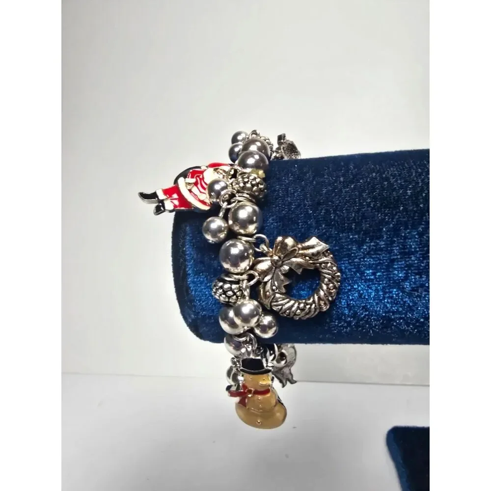 Avon Christmas Charm Bracelet Silver Tone Stretch Santa Snowman Wreath Jewelry